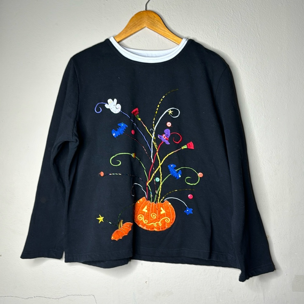 Halloween sweatshirt 16
